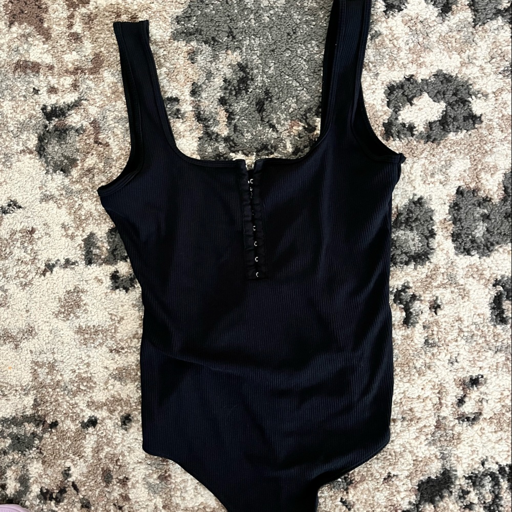 Abercrombie and finch soft af bodysuit size medium